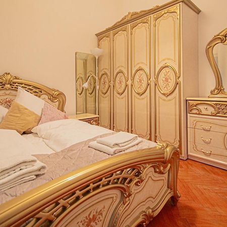 プラハThe Grand Royal 3Bdr Heart Of Old Townアパートメント エクステリア 写真